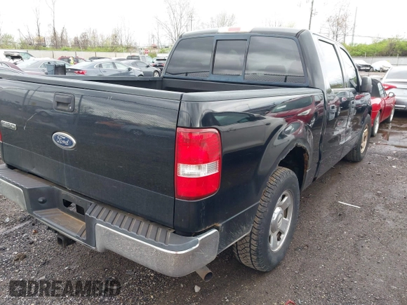 2004 Ford F-150 XLT z VIN 1FTPW12514KA12373, wystawiony jako IAAI lot #41959278 z przebiegiem 265 894 mil mil oraz . Historia ofert i sprzedaży dostępna na DreamBid. Obrazek 4.