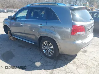 2013 Kia Sorento SX with VIN 5XYKW4A21DG377287, listed as a IAAI auction lot 41744527 with 91,685 mi miles. Bid and sale history available at carsss.com. Image 3.