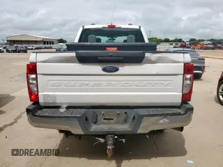 2020 Ford F-250 XL z VIN 1FT7W2B6XLED98240, wystawiony jako Copart lot #60680815 z przebiegiem 129 824 mil mil oraz Czysty tytuł • Clean title. Historia ofert i sprzedaży dostępna na DreamBid. Obrazek 6.