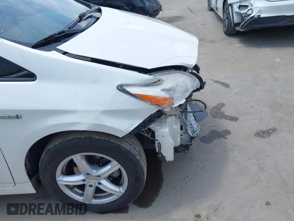 2013 Toyota Prius One z VIN JTDKN3DU1D1675316, wystawiony jako IAAI lot #42091871 z przebiegiem 200 723 mil mil oraz . Historia ofert i sprzedaży dostępna na DreamBid. Obrazek 18.
