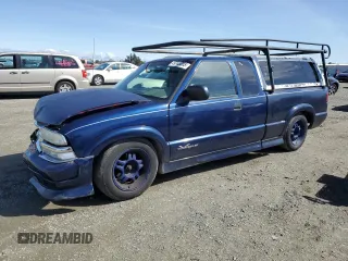 2001 Chevrolet S-10 LS with VIN 1GCCS19W118163943, listed as a Copart auction lot 49743005 with 126,251 mi miles and Salvage Title. Bid and sale history available at DreamBid. Image 1.