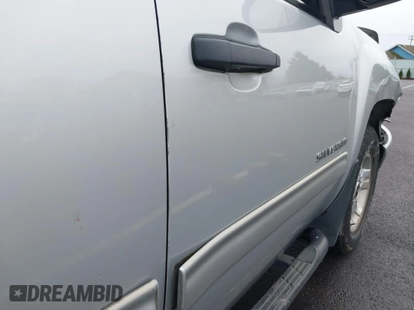 2011 Chevrolet Silverado 1500 LT with VIN 3GCPKSE30BG219790, listed as a IAAI auction lot 41163358 with 152,503 mi miles. Bid and sale history available at carsss.com. Image 20.