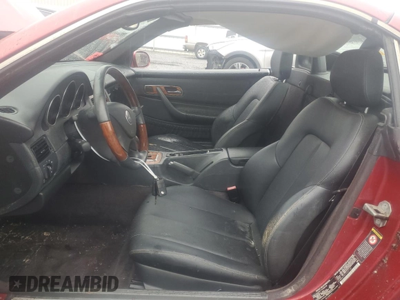 2001 Mercedes-Benz SLK-Class with VIN WDBKK65F61F207122, listed as a Copart auction lot 72325794 with 30,140 mi miles and Clean Title. Bid and sale history available at carsss.com. Image 7.