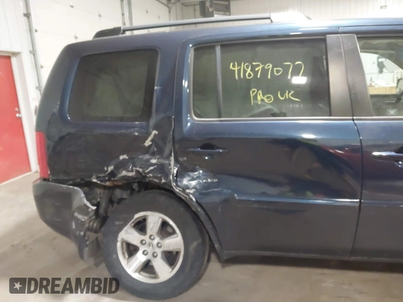 2011 Honda Pilot EX-L with VIN 5FNYF4H54BB043205, listed as a IAAI auction lot 41879077 with 240,108 mi miles. Bid and sale history available at carsss.com. Image 6.