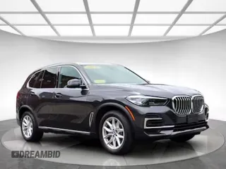 2023 BMW X5 xDrive40i z VIN 5UXCR6C06P9P75XXX, wystawiony jako Copart lot #60862065 z przebiegiem 50 949 mil mil oraz Czysty tytuł • Clean title. Historia ofert i sprzedaży dostępna na DreamBid. Obrazek 1.
