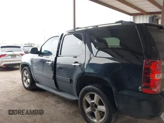 2013 Chevrolet Tahoe LS with VIN 1GNSCAE01DR121580, listed as a IAAI auction lot 41714743 with 257,616 mi miles and . Bid and sale history available at DreamBid. Image 14.