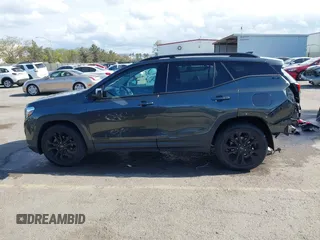 2020 GMC Terrain SLE z VIN 3GKALMEV8LL157133, wystawiony jako IAAI lot #42031703 z przebiegiem 62 486 mil mil oraz . Historia ofert i sprzedaży dostępna na DreamBid. Obrazek 15.