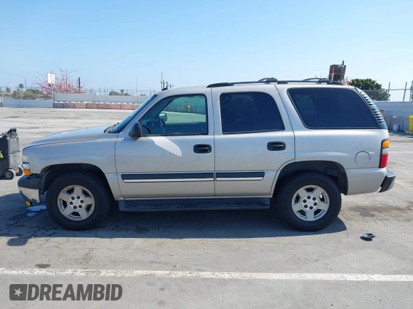 2004 Chevrolet Tahoe LS with VIN 1GNEC13T44R208111, listed as a IAAI auction lot 42189452 with 207,736 mi miles and . Bid and sale history available at DreamBid. Image 14.