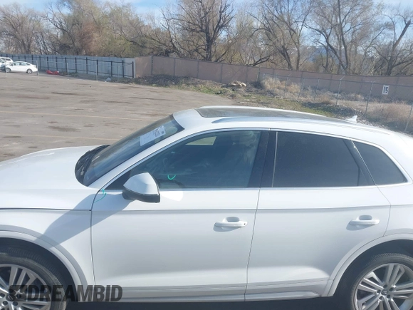 2018 Audi Q5 Prestige with VIN WA1CNAFYXJ2027305, listed as a IAAI auction lot 41962321 with 24,465 mi miles. Bid and sale history available at carsss.com. Image 14.