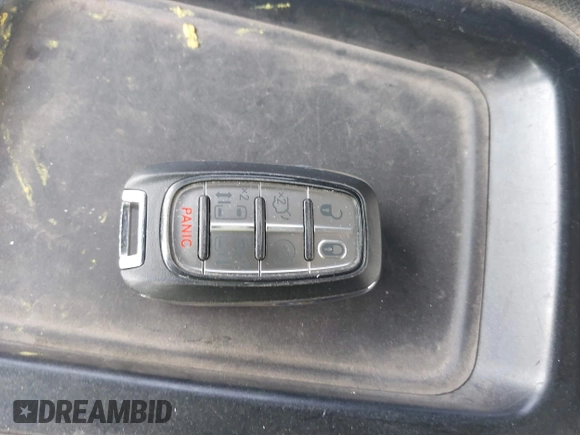 2020 Chrysler Pacifica Limited with VIN 2C4RC1GG2LR125406, listed as a IAAI auction lot 42452390 with 85,100 mi miles and . Bid and sale history available at DreamBid. Image 11.