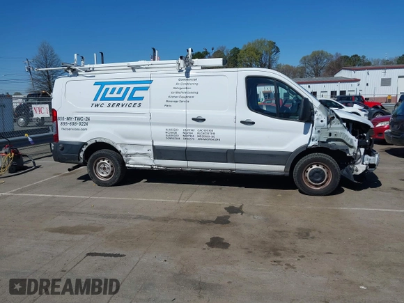 2020 Ford Transit Cargo z VIN 1FTBR1Y84LKB79621, wystawiony jako IAAI lot #41802213 z przebiegiem 89 167 mil mil oraz . Historia ofert i sprzedaży dostępna na DreamBid. Obrazek 13.