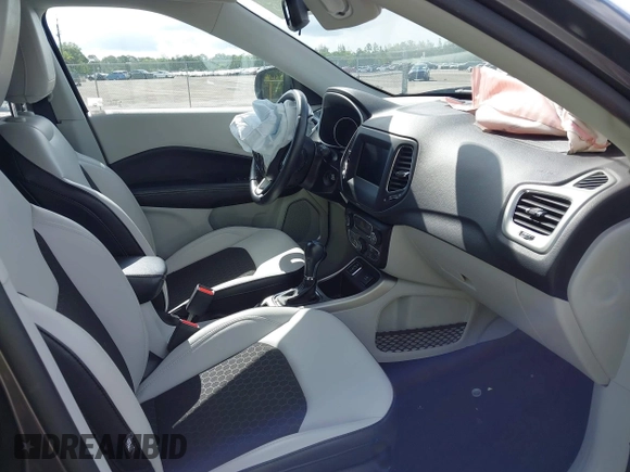 2021 Jeep Compass Altitude с VIN 3C4NJCBB6MT509974, выставлен на аукционе IAAI как лот 42541870 с пробегом 16 082 миль миль и . История ставок и продаж доступна на DreamBid. Изображение 5.