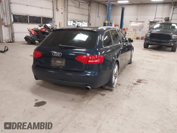 2010 Audi A4 Premium z VIN WAUSFAFL8AA037109, wystawiony jako IAAI lot #42221942 z przebiegiem 177 019 mil mil oraz . Historia ofert i sprzedaży dostępna na DreamBid. Obrazek 4.
