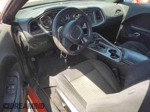 2016 Dodge Challenger R/T Plus с VIN 2C3CDZBT0GH183665, выставлен на аукционе Copart как лот 55797625 с пробегом 111 497 миль миль и Списание • Salvage title. История ставок и продаж доступна на DreamBid. Изображение 8.