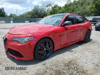 2020 Alfa Romeo Giulia Ti Sport z VIN ZARFAMBN9L7638983, wystawiony jako Copart lot #58692915 z przebiegiem Nie podano mil oraz Nie do naprawy • Non repairable. Historia ofert i sprzedaży dostępna na DreamBid. Obrazek 1.