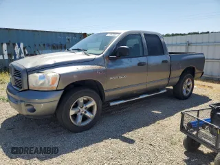 2006 Dodge 1500 SLT z VIN 1D7HU18256S676868, wystawiony jako Copart lot #57648065 z przebiegiem 162 726 mil mil oraz Szkoda całkowita • Salvage title. Historia ofert i sprzedaży dostępna na DreamBid. Obrazek 1.