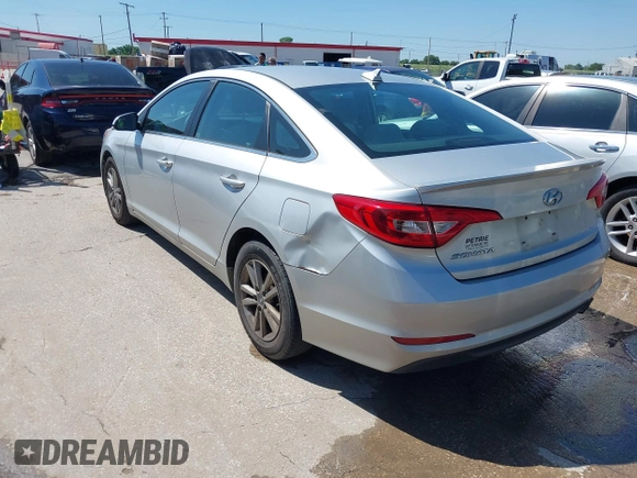 2015 Hyundai Sonata SE with VIN 5NPE24AF9FH041944, listed as a IAAI auction lot 42107263 with 158,270 mi miles and . Bid and sale history available at DreamBid. Image 3.