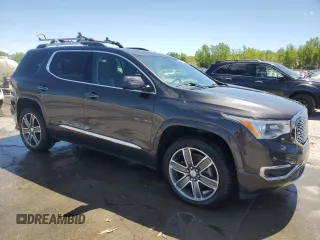 2017 GMC Acadia Denali z VIN 1GKKNXLS5HZ213876, wystawiony jako Copart lot #56966785 z przebiegiem 59 562 mil mil oraz Czysty tytuł • Clean title. Historia ofert i sprzedaży dostępna na DreamBid. Obrazek 4.