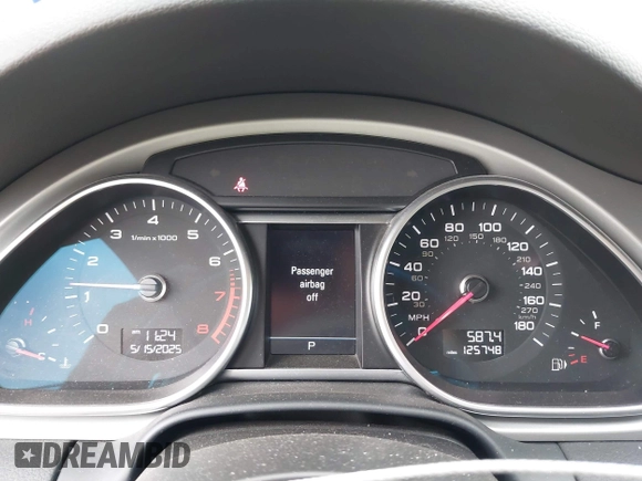 2015 Audi Q7 Premium Plus with VIN WA1LGAFE6FD015762, listed as a IAAI auction lot 42260301 with 125,748 mi miles and . Bid and sale history available at DreamBid. Image 7.