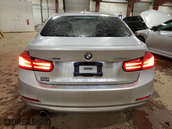 2015 BMW 3 Series 320i xDrive with VIN WBA3C3G54FNS76410, listed as a Copart auction lot 43813405 with 142,821 mi miles and Clean Title. Bid and sale history available at carsss.com. Image 6.