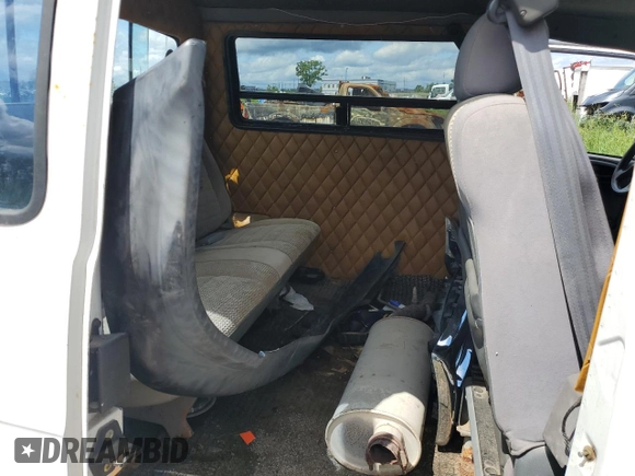 1999 Dodge Cargo z VIN 2B7JB21Y9XK508488, wystawiony jako Copart lot #64641814 z przebiegiem Nie podano mil oraz Nie do naprawy. Historia ofert i sprzedaży dostępna na DreamBid. Obrazek 10.