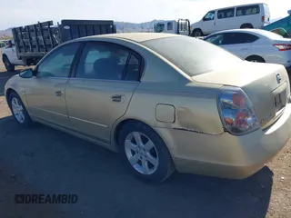 2002 Nissan Altima S with VIN 1N4AL11D72C156191, listed as a IAAI auction lot 41611480 with 135,716 mi miles. Bid and sale history available at carsss.com. Image 3.