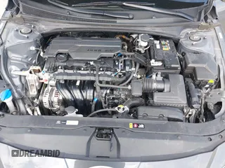 2024 Hyundai Elantra SE z VIN KMHLL4DG0RU639967, wystawiony jako IAAI lot #42430562 z przebiegiem 31 426 mil mil oraz . Historia ofert i sprzedaży dostępna na DreamBid. Obrazek 10.