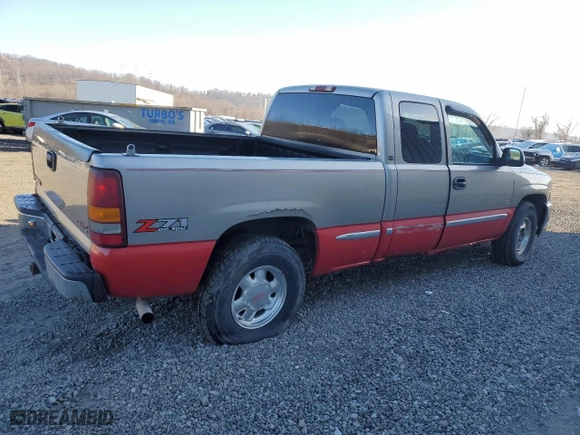 2000 GMC New Sierra 1500 SLE with VIN 1GTEK19T3YE384924, listed as a Copart auction lot 49610135 with NaN miles and Clean Title. Bid and sale history available at carsss.com. Image 3.