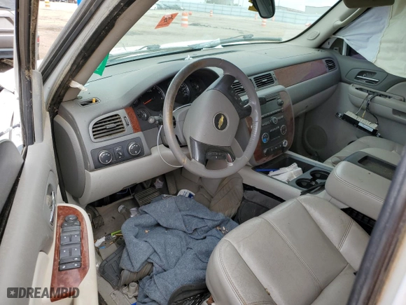 2009 Chevrolet Suburban LT w/2LT with VIN 1GNFK26329R170202, listed as a Copart auction lot 72510454 with 0 mi miles and Salvage Title. Bid and sale history available at carsss.com. Image 8.