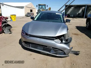 2024 Kia EV6 Wind z VIN KNDC3DLC8R5203168, wystawiony jako Copart lot #53138585 z przebiegiem 9 398 mil mil oraz Szkoda całkowita • Salvage title. Historia ofert i sprzedaży dostępna na DreamBid. Obrazek 12.