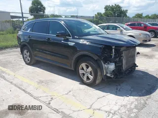 2021 Kia Sorento LX with VIN 5XYRG4LCXMG022068, listed as a IAAI auction lot 42674184 with 112,163 mi miles and . Bid and sale history available at DreamBid. Image 1.
