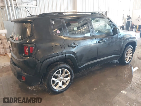 2017 Jeep Renegade Latitude with VIN ZACCJBBB4HPF21586, listed as a IAAI auction lot 41563503 with 134,606 mi miles. Bid and sale history available at carsss.com. Image 4.