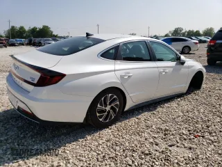 2021 Hyundai Sonata Hybrid Blue with VIN KMHL24JJ3MA022110, listed as a Copart auction lot 55993273 with 21,887 mi miles. Bid and sale history available at carsss.com. Image 3.