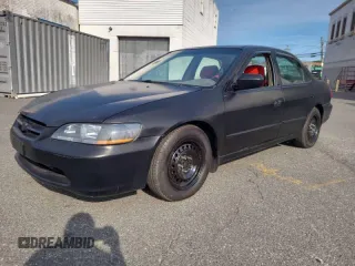 1998 Honda Accord EX with VIN 1HGCG5553WA181576, listed as a Copart auction lot 73632904 with 268,641 mi miles and Clean title. Bid and sale history available at DreamBid. Image 2.
