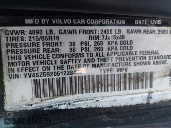 2006 Volvo XC70 with VIN YV4SZ592061228435, listed as a IAAI auction lot 41978481 with 261,784 mi miles. Bid and sale history available at carsss.com. Image 9.