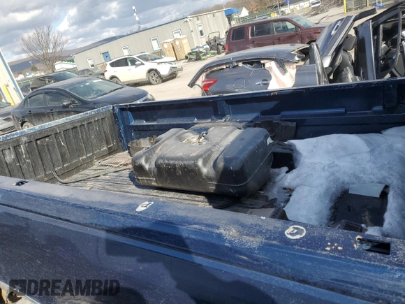 1998 Chevrolet Silverado 1500 with VIN 1GCEK14R3WZ215181, listed as a Copart auction lot 41839755 with 151,190 mi miles and Salvage Title. Bid and sale history available at DreamBid. Image 10.