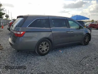 2011 Honda Odyssey EX-L with VIN 5FNRL5H65BB015246, listed as a Copart auction lot 53928745 with 211,941 mi miles and Clean Title. Bid and sale history available at carsss.com. Image 3.