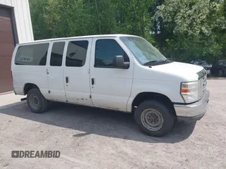 2010 Ford Econoline Passenger XL z VIN 1FBNE3BL3ADA77850, wystawiony jako IAAI lot #42320096 z przebiegiem 224 841 mil mil oraz . Historia ofert i sprzedaży dostępna na DreamBid. Obrazek 13.