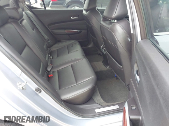 2016 Acura TLX V6 z VIN 19UUB2F31GA000121, wystawiony jako IAAI lot #42108921 z przebiegiem 88 077 mil mil oraz . Historia ofert i sprzedaży dostępna na DreamBid. Obrazek 8.