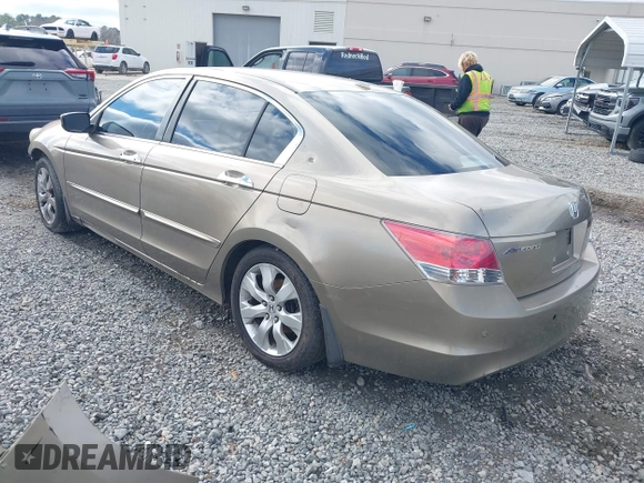 2008 Honda Accord EX-L z VIN 1HGCP36868A005038, wystawiony jako IAAI lot #41258761 z przebiegiem 211 329 mil mil oraz . Historia ofert i sprzedaży dostępna na DreamBid. Obrazek 3.
