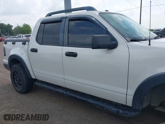 2008 Ford Explorer Sport Trac XLT with VIN 1FMEU31E28UB16354, listed as a IAAI auction lot 42216513 with 221,556 mi miles and . Bid and sale history available at DreamBid. Image 13.