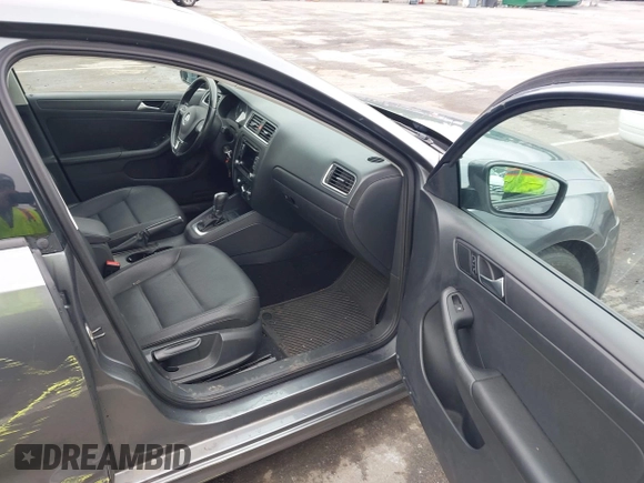 2012 Volkswagen Jetta SE с VIN 3VWDP7AJ5CM451193, выставлен на аукционе IAAI как лот 42228110 с пробегом 110 583 миль миль и . История ставок и продаж доступна на DreamBid. Изображение 5.