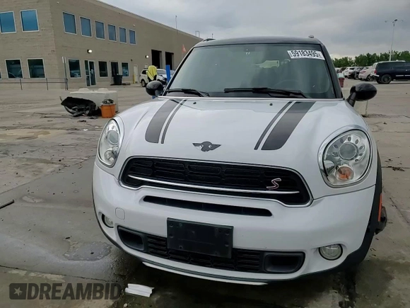 2015 MINI Countryman S with VIN WMWZC5C58FWP46931, listed as a Copart auction lot 59183495 with 105,731 mi miles and Salvage title. Bid and sale history available at DreamBid. Image 13.