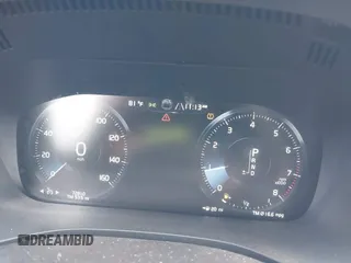 2020 Volvo XC60 Momentum с VIN YV4102RK5L1525071, выставлен на аукционе IAAI как лот 41470038 с пробегом 72 810 миль миль и . История ставок и продаж доступна на DreamBid. Изображение 7.