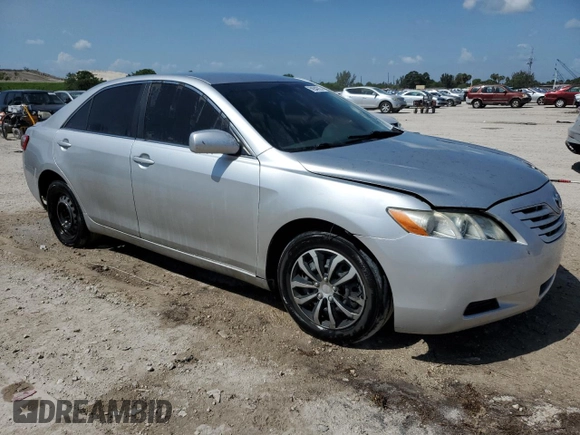 2008 Toyota Camry LE z VIN 4T1BK46KX8U063917, wystawiony jako Copart lot #52848205 z przebiegiem 168 993 mil mil oraz Czysty tytuł • Clean title. Historia ofert i sprzedaży dostępna na DreamBid. Obrazek 4.