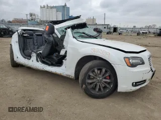 2014 Chrysler 300 with VIN 2C3CCAGG1EH283996, listed as a Copart auction lot 84528094 with 0 mi miles and Salvage Title. Bid and sale history available at carsss.com. Image 4.