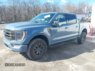 2023 Ford F-150 XL with VIN 1FTEW1E81PFA49918, listed as a IAAI auction lot 41560333 with 32,172 mi miles. Bid and sale history available at carsss.com. Image 2.