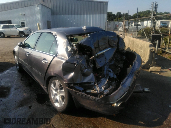 2007 Acura RL with VIN JH4KB16557C003480, listed as a IAAI auction lot 41392127 with Not provided miles and . Bid and sale history available at DreamBid. Image 3.