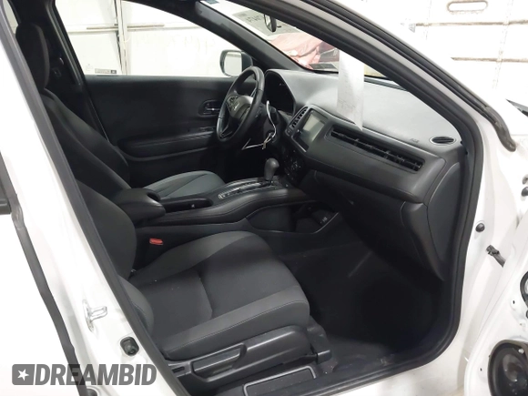 2022 Honda HR-V Sport with VIN 3CZRU6H10NM741811, listed as a IAAI auction lot 41470474 with 27,636 mi miles. Bid and sale history available at carsss.com. Image 5.