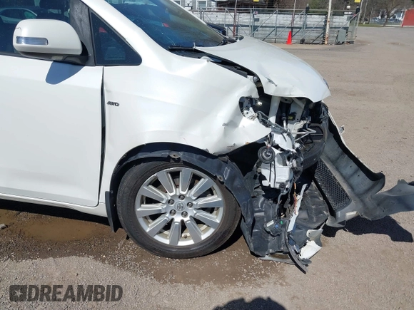 2017 Toyota Sienna XLE with VIN 5TDDZ3DC8HS176753, listed as a IAAI auction lot 41790405 with 81,450 mi miles and . Bid and sale history available at DreamBid. Image 18.